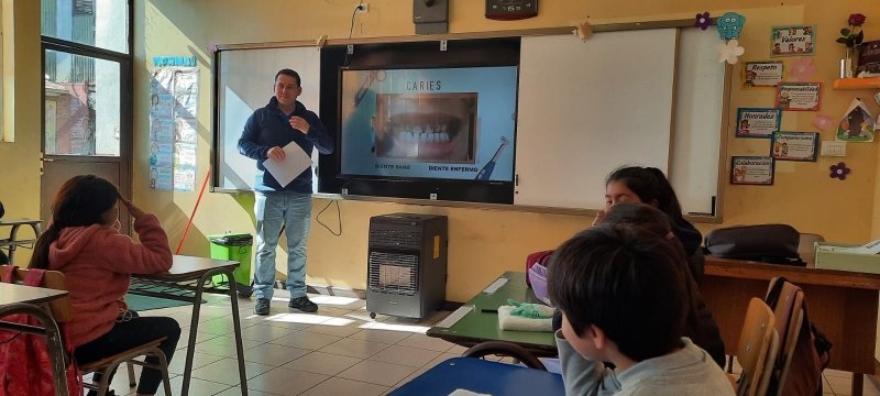 Charla Con Líderes de Salud Bucal